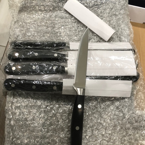 “Final Price” New OLD HOMESTEAD Steak Knives Set - Picture 5 of 6